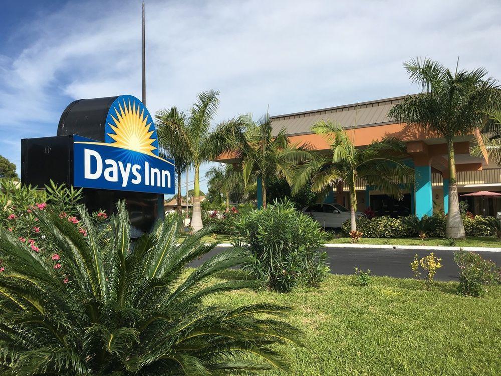 Days Inn By Wyndham Sarasota Bay Exterior photo